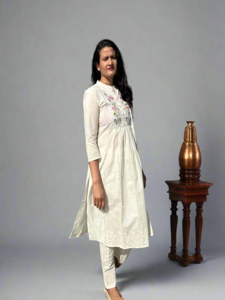 White Embroidered Kurta Pant with Dupatta Set