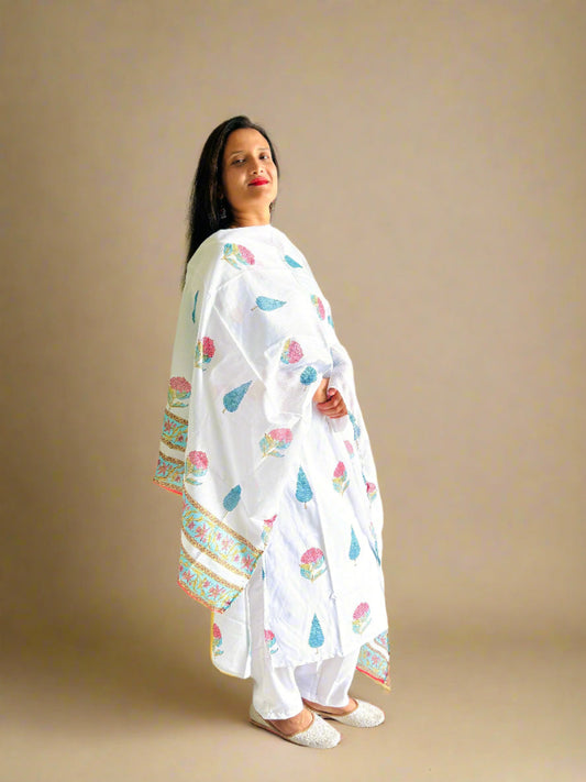 Floral White kurta with pant & Dupatta